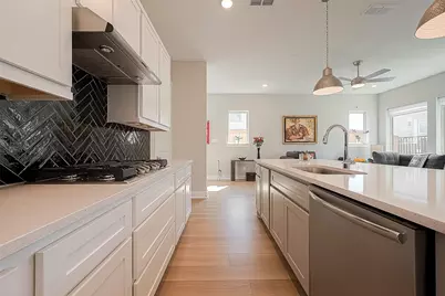 10915 Brambling Wood Drive, Houston, TX 77043 - Photo 21