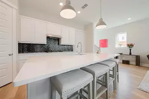 10915 Brambling Wood Dr, Houston, TX 77043 - Photo 23