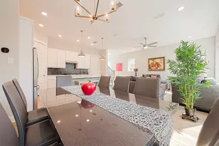 10915 Brambling Wood Dr, Houston, TX 77043 - Photo 13