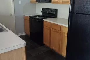 8051 Bay Branch Dr, The Woodlands, TX 77382 - Photo 7