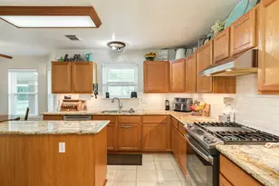 5620 County Rd 166, Alvin, TX 77511 - Photo 13