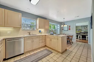 16419 Brookvilla Dr, Houston, TX 77059 - Photo 11