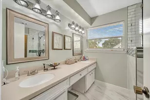 16419 Brookvilla Dr, Houston, TX 77059 - Photo 21