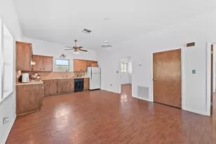 103 County Rd 492, Dayton, TX 77535 - Photo 5