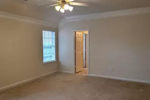 2318 Waterwood Dr, Sugar Land, TX 77479 - Photo 15