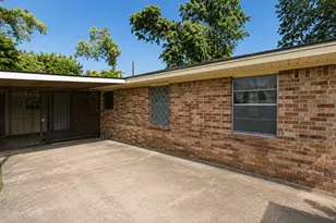 9715 Leath St, Houston, TX 77093 - Photo 3