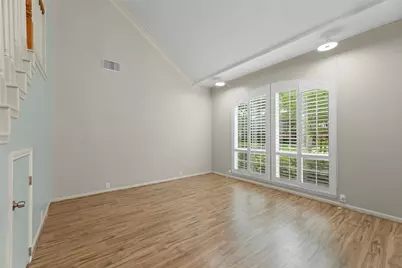 2118 Cypress Run Drive, Sugar Land, TX 77478 - Photo 5