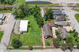 806 Morton St, Richmond, TX 77469 - Photo 3