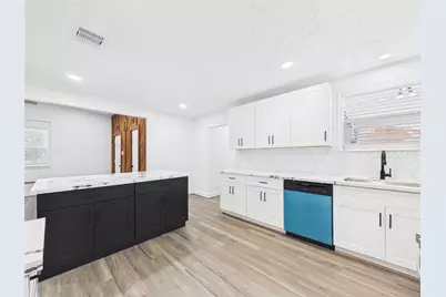 1210 Connie Street, Alvin, TX 77511 - Photo 15