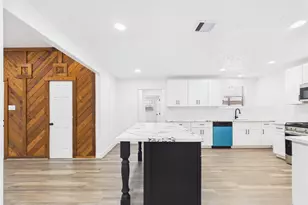 1210 Connie St, Alvin, TX 77511 - Photo 13