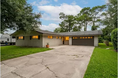 121 Glynn Street, Bridge City, TX 77611 - Photo 1