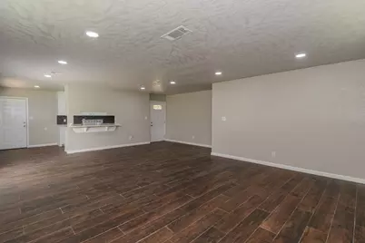 121 Glynn Street, Bridge City, TX 77611 - Photo 5