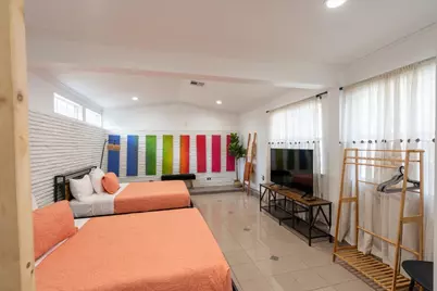 7916 Glenview Drive, Houston, TX 77061 - Photo 13