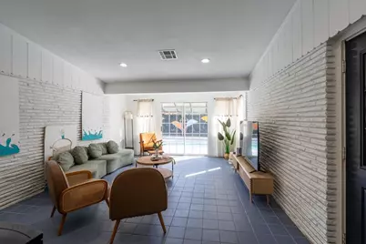 7916 Glenview Drive, Houston, TX 77061 - Photo 9