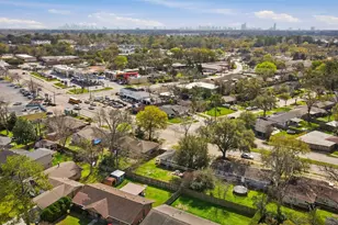 9522 Hammerly Blvd, Houston, TX 77080 - Photo 33