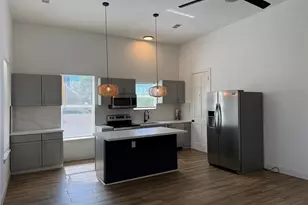 306 Stiles St, Houston, TX 77011 - Photo 3