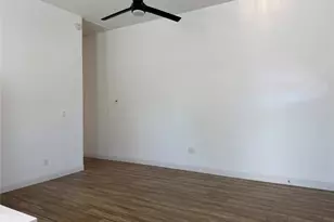 306 Stiles St, Houston, TX 77011 - Photo 5