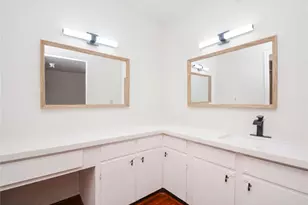 8511 Ariel St, Houston, TX 77074 - Photo 13