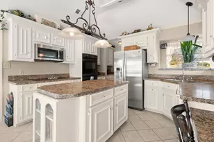 100 April Breeze St, Conroe, TX 77356 - Photo 15