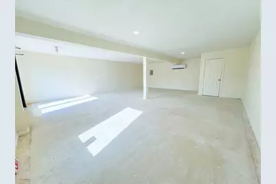 7704 Irvington Boulevard, Houston, TX 77022 - Photo 7