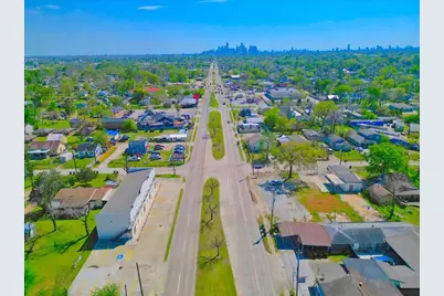 7704 Irvington Boulevard, Houston, TX 77022 - Photo 43