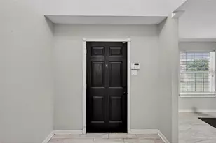 6046 Sandy Creek Dr, Baytown, TX 77523 - Photo 11