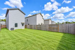 910 Pertuso Ln, Huffman, TX 77336 - Photo 5