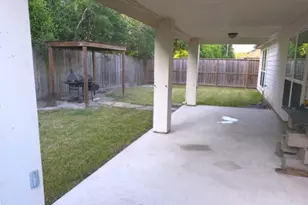 1330 Yucca Mountain Dr, Houston, TX 77090 - Photo 31