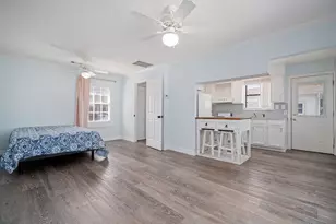 1606 Rosenberg St, Galveston, TX 77550 - Photo 33