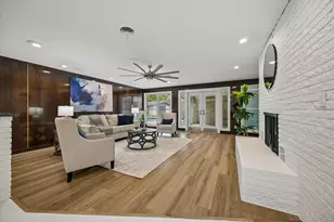 7102 Walkway St, Houston, TX 77036 - Photo 7