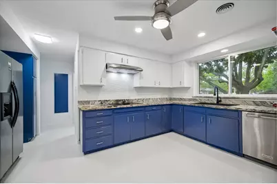 7102 Walkway Street, Houston, TX 77036 - Photo 11