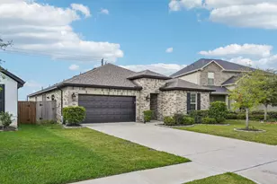 415 Barrios Bay Ln, La Porte, TX 77571 - Photo 1