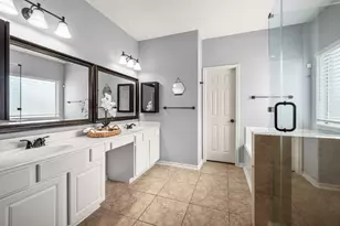 723 New Pines Dr, Spring, TX 77373 - Photo 19