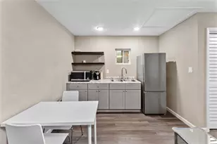 5256 Leeland St, Houston, TX 77023 - Photo 21