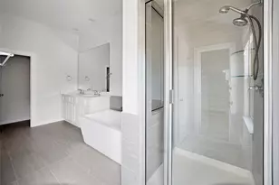 16646 Texas Hill Country Rd, Cypress, TX 77433 - Photo 15