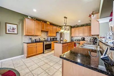 2401 Sail Port Street, Pearland, TX 77584 - Photo 13