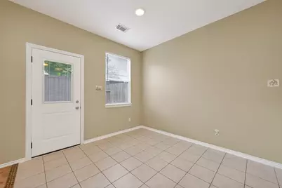 6127 Morningshire Lane, Houston, TX 77084 - Photo 9