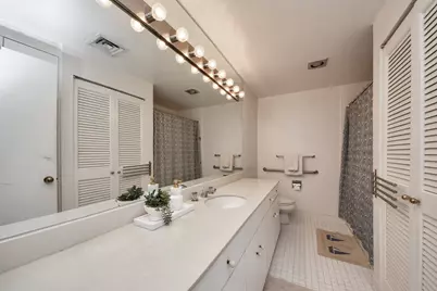 5000 Montrose Boulevard #14H, Houston, TX 77006 - Photo 21