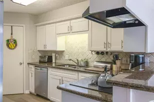 52 Wellington Ct, Missouri City, TX 77459 - Photo 9