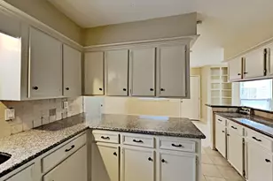 16395 Havenpark Dr, Houston, TX 77059 - Photo 7