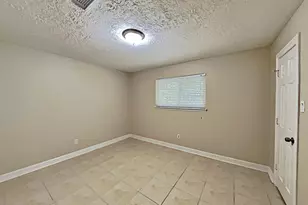 16395 Havenpark Dr, Houston, TX 77059 - Photo 13