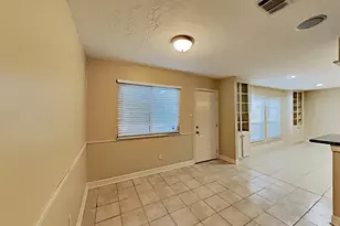 16395 Havenpark Dr, Houston, TX 77059 - Photo 9