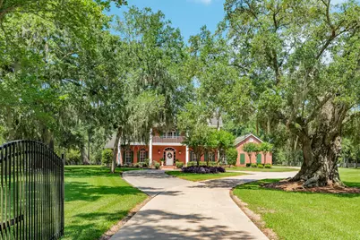 1635 Bayou Drive, Lake Jackson, TX 77566 - Photo 5