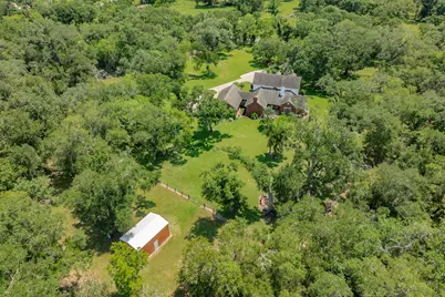 1635 Bayou Drive, Lake Jackson, TX 77566 - Photo 3