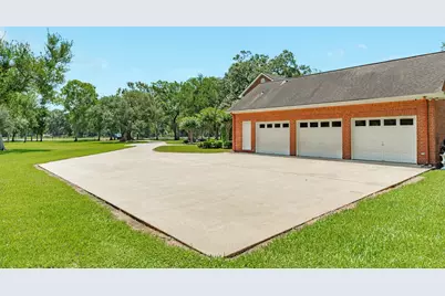1635 Bayou Drive, Lake Jackson, TX 77566 - Photo 41