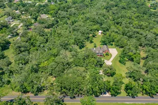 1635 Bayou Dr, Lake Jackson, TX 77566 - Photo 47