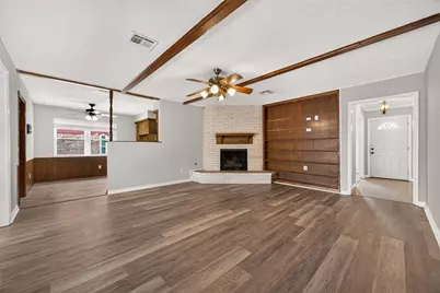 11710 N Petersham Drive, Houston, TX 77031 - Photo 9
