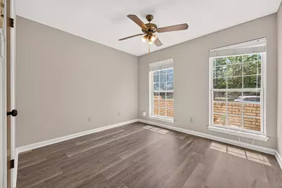 11710 N Petersham Drive, Houston, TX 77031 - Photo 39