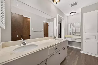11710 N Petersham Drive, Houston, TX 77031 - Photo 29