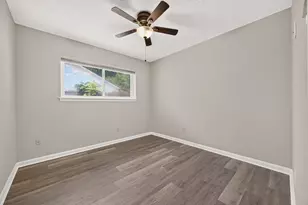 11710 N Petersham Dr, Houston, TX 77031 - Photo 33
